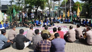 Mahasiswa Layangkan Lima Tuntutan ke PLN Barabai, Minta Pemadaman di HST Tuntas Sebelum 7 Agustus