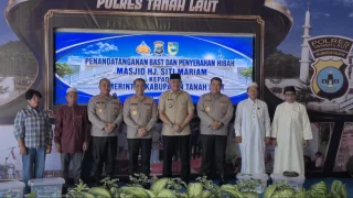 Pemkab Tanah Laut Terima Hibah Masjid Hj Siti Mariam Guna Integrasi Kawasan Wisata Terpadu