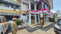 Sambut HUT ke-81 RI, Pemkab Tanah Laut Hias Kantor Bupati dan Rumah Dinas Pejabat Utama