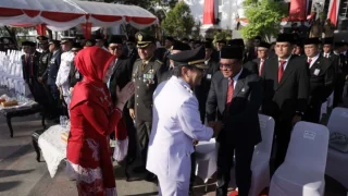 Wakil Ketua DPRD Kalsel Hadiri Upacara Penurunan Bendera Wujud Sinergitas dan Soliditas