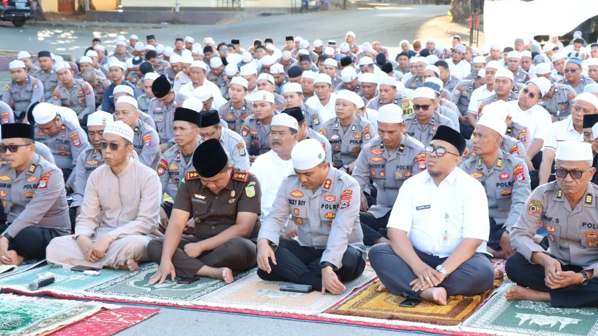 Polres Tanah Laut Gelar Salat Istisqa Bersama Unsur Forkopimda dan Tokoh Agama