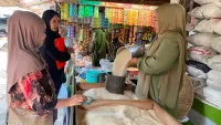 Beras Siam Bupati HST Bersubsidi Mulai Dijual di Pasar Keramat, Warga Beli Maksimal 5 Liter