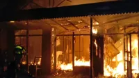 Warga Pandawan HST Dikejutkan Kebakaran Dinihari, Dua Rumah Terbakar