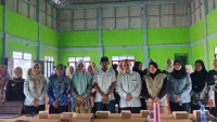 Cegah Risiko Penularan, DLH HST Dampingi Puskesmas Paya Besar Kelola Sampah