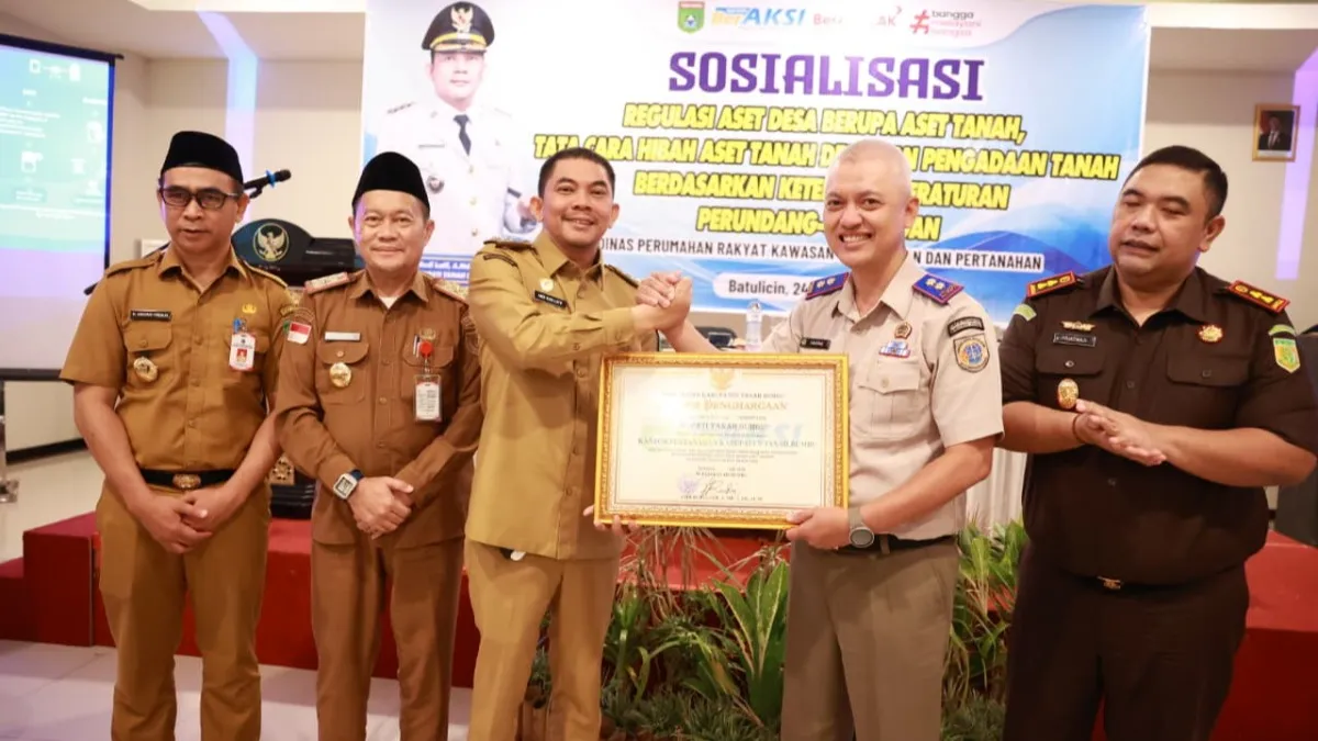 Bupati Tanah Bumbu Tegaskan Pentingnya Pengelolaan Aset Tanah Desa