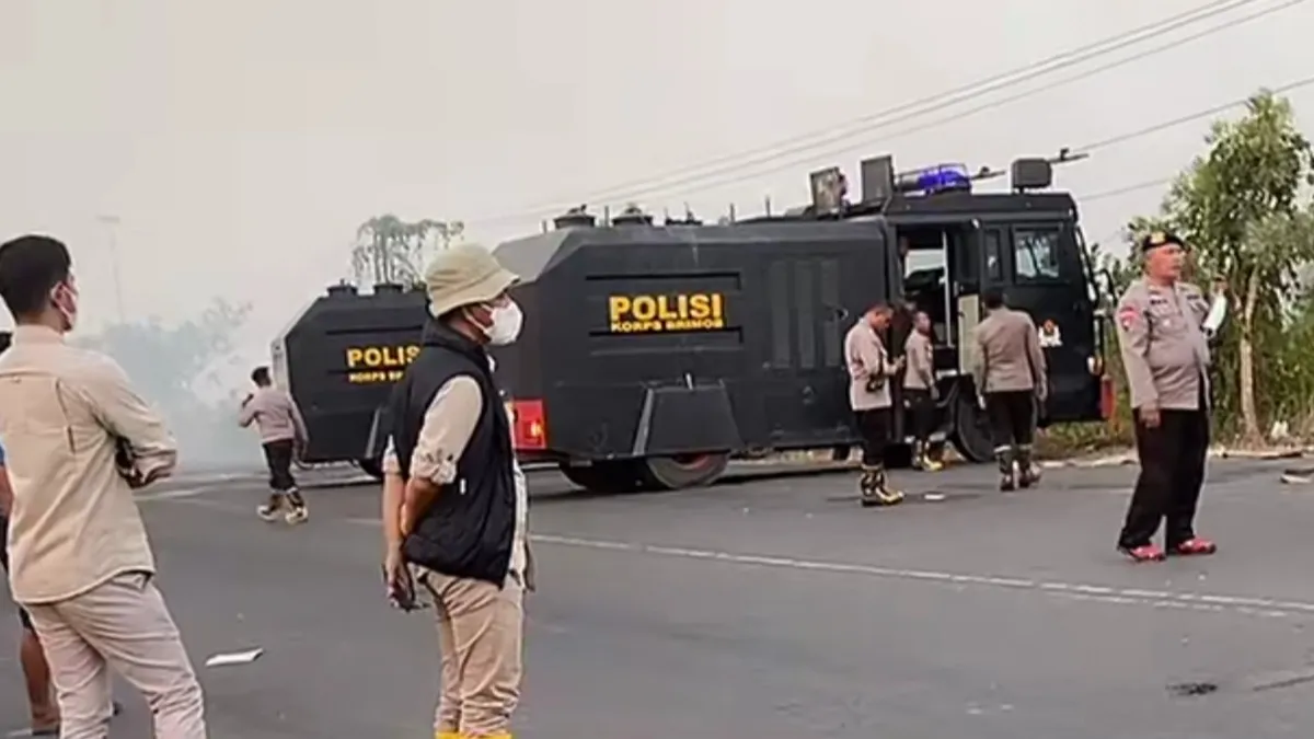 Karhutla di Banjarbaru, Jalan Menuju Bandara Syamsudin Noor Tertutupi Asap
