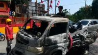 Pikup Bermuatan Solar 200 Liter di Banjarmasin Terbakar, Langsung Ditangani Anggota Polda Kalsel