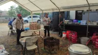 Dapur Umum untuk Relawan Karhutla Didirikan Dinsos Kalsel di Jalan Golf Landasan Ulin Banjarbaru