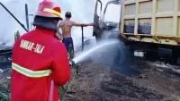 Kandang Ayam dan Truk di Desa Panggung Tanah Laut Terbakar, Kerugian Capai Rp 500 Juta