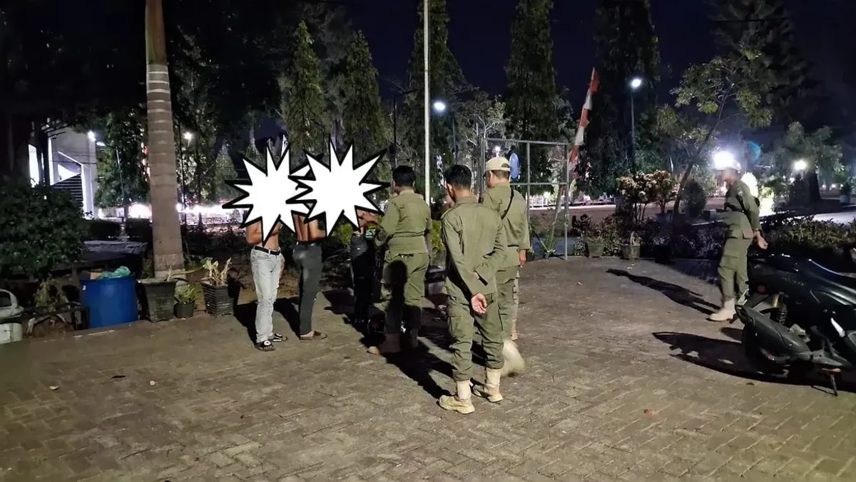 Patroli Satpol PP Tala Amankan Lima Pemuda Diduga Pesta Miras di Taman Almanar Pelaihari