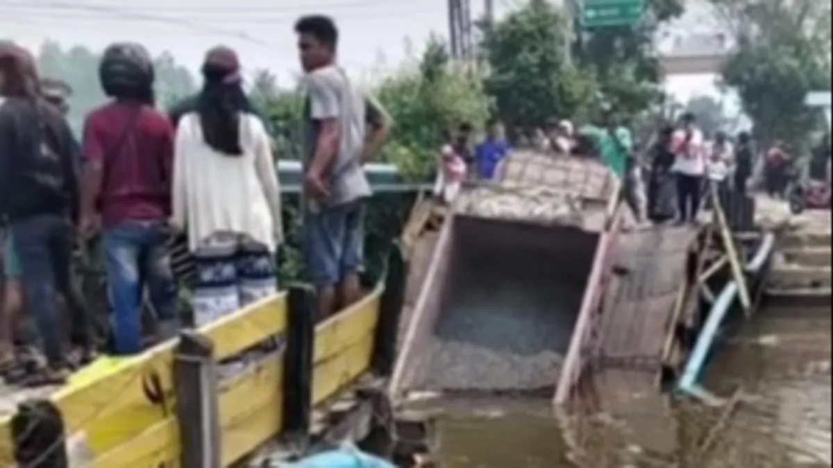 Jembatan Mantuil Banjarmasin Runtuh, Warga Kesulitan Menuju Arah Pusat Kota