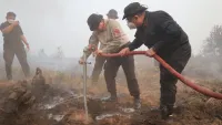 Polda Kalsel Uji Cairan Berbahan Minyak Nabati untuk Padamkan Bara Karhutla di Tanah Gambut