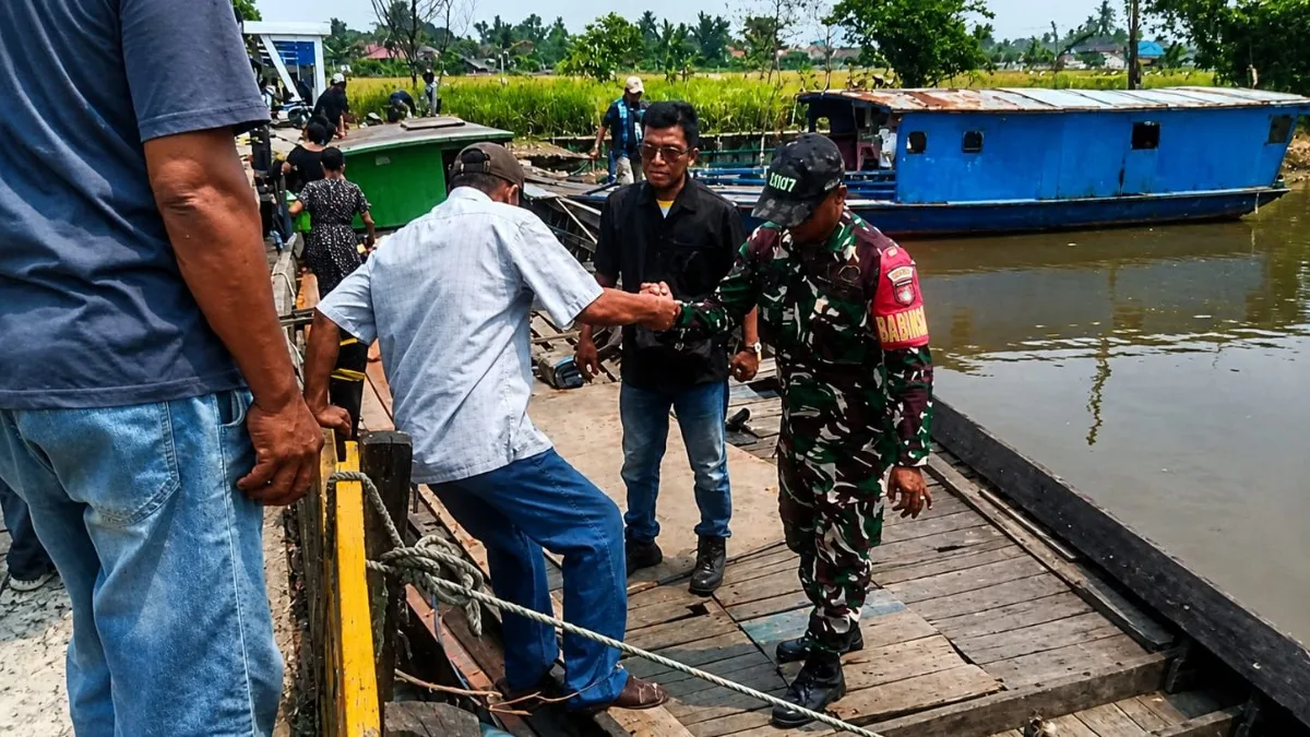 Jembatan Mantuil Banjarmasin Runtuh, Pemko Pinjam Material TNI Bangun Akses Darurat