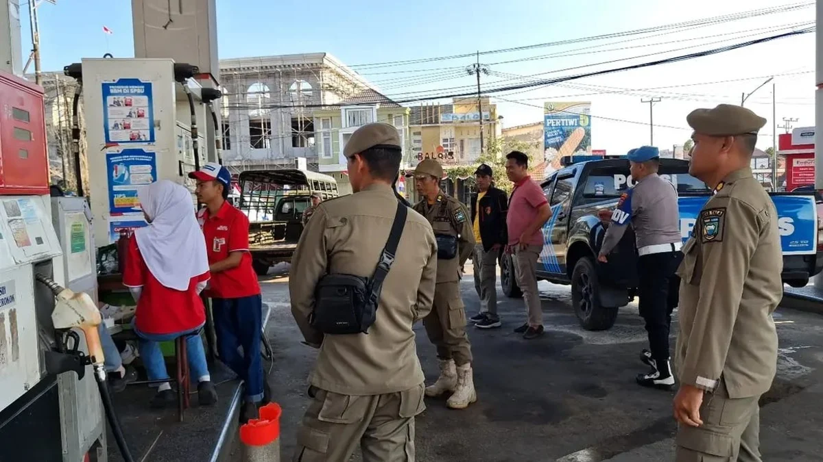 Antisipasi Kelangkaan BBM dan Premanisme, Tim Gabungan Tanah Laut Awasi Tiga SPBU