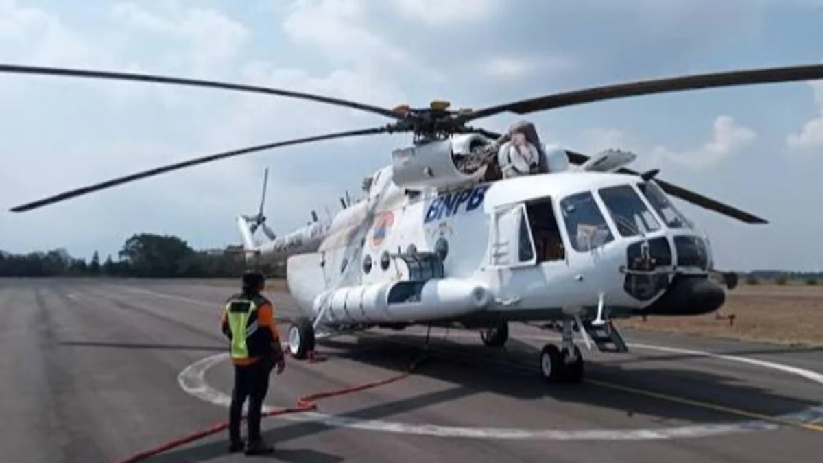 Heli Water Bombing Kalsel Sisa Dua Setelah Dua Unit Dipinjam Kalbar dan Kalteng