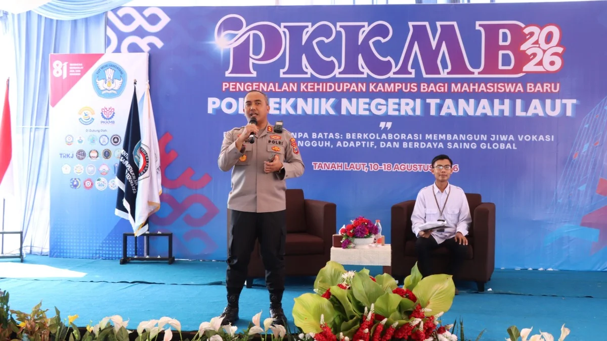 Kapolres Tanah Laut Bagikan Pengalaman Siber dan Misi PBB Saat Pembekalan Mahasiswa Baru Politala