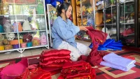 Penyewaan Baju Adat Bernuansa Merah Putih Meningkat hingga 80 Persen di HUT ke-81 RI