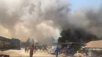 Kebakaran Semak Belukar di Jalan Mufakat Banjarbaru Dekati Penggergajian Kayu