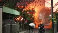 Api Berkobar di Jalan Gunung Sari 2 Setelah Jalan Pramuka Banjarmasin