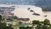 KSOP Samarinda Minta Tongkang Batu Bara di Sungai Mahakam Kurangi Muatan