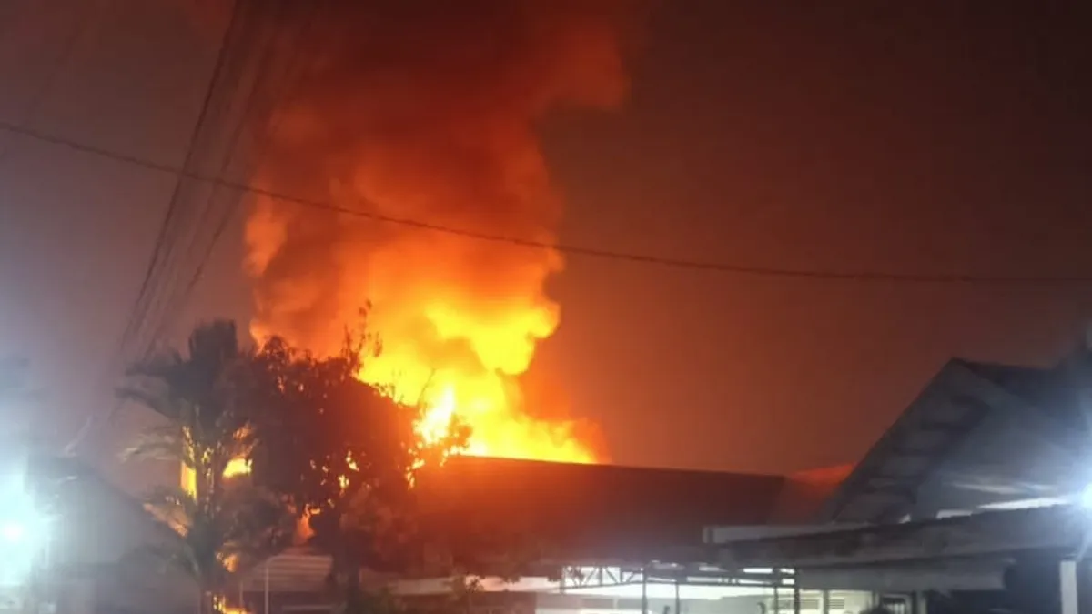 Dua Kebakaran Saat Subuh Banjarmasin, Gang Damai Kebun Bunga dan SD Antasan Besar 1