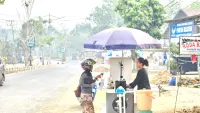 Pelanggan Penjual Kopi di Balangan Merosot Tajam, Buntut Kabut Asap dan Cuaca Panas
