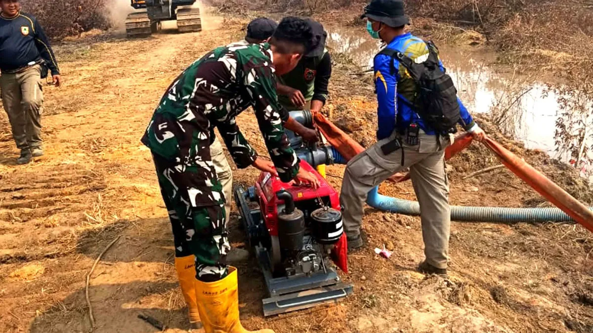 Siaga 24 Jam, Lanud Sjamsudin Noor Pastikan Embung Jokowi Siap Suplai Air Karhutla