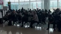Abu Vulkanik Gunung Anak Krakatau Lumpuhkan 4 Bandara, 268 Ribu Penumpang Terdampak