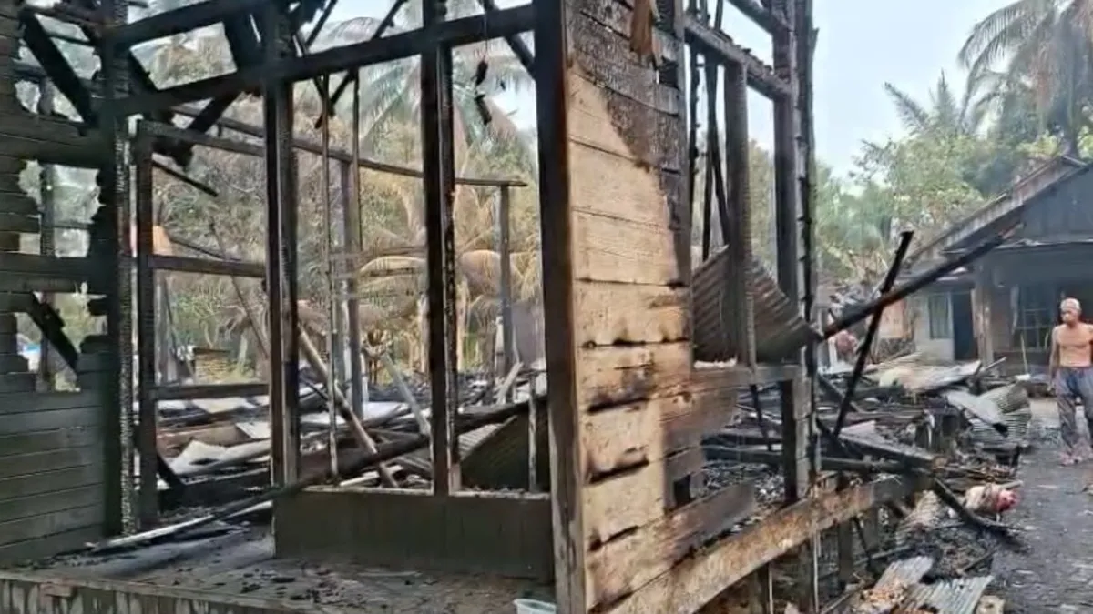 Kebakaran Hanguskan 3 Rumah di Aluan Bakti HST, Diduga Dipicu Kompor yang Masih Menyala