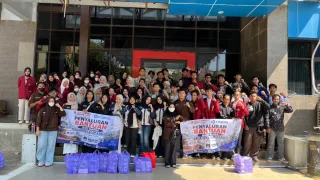 Cegah ISPA Akibat Karhutla, Mahasiswa Politala Sediakan Bantuan Medis