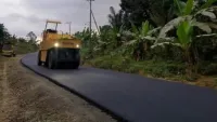 Bupati Tanah Laut Realisasikan Janji, Jalan Poros, Internet, hingga Bidan Desa Hadir di Desa Salaman
