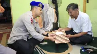 Keluarga Relawan Damkar Banjarmasin yang Meninggal Tenggelam Saat Bertugas Dapat Santunan dari Polresta Banjarmasin