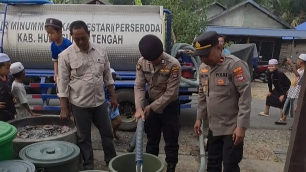 Kemarau di HST, Polres Buka Akses Air Gratis untuk Warga dan Relawan Karhutla