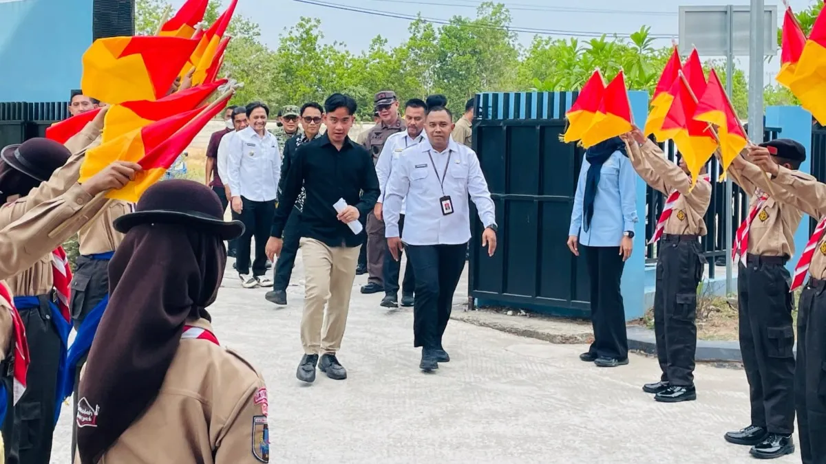 Kunjungi SRT 9 Banjarbaru, Wapres Gibran Tanyakan Kondisi Siswa Terdampak Karhutla
