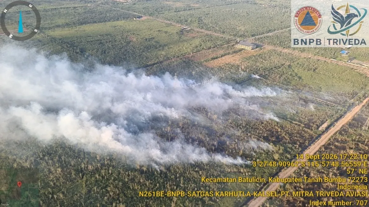 BPBD Tanah Bumbu Kerahkan Helikopter Water Bombing Tangani Karhutla