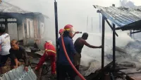 Tujuh Bangunan di Tabudarat Hilir HST Terbakar, Dokumen Empat Keluarga Ikut Hangus