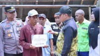 Wabup HST Datangi Korban Kebakaran Tabudarat Hilir, Bantuan Langsung Disalurkan