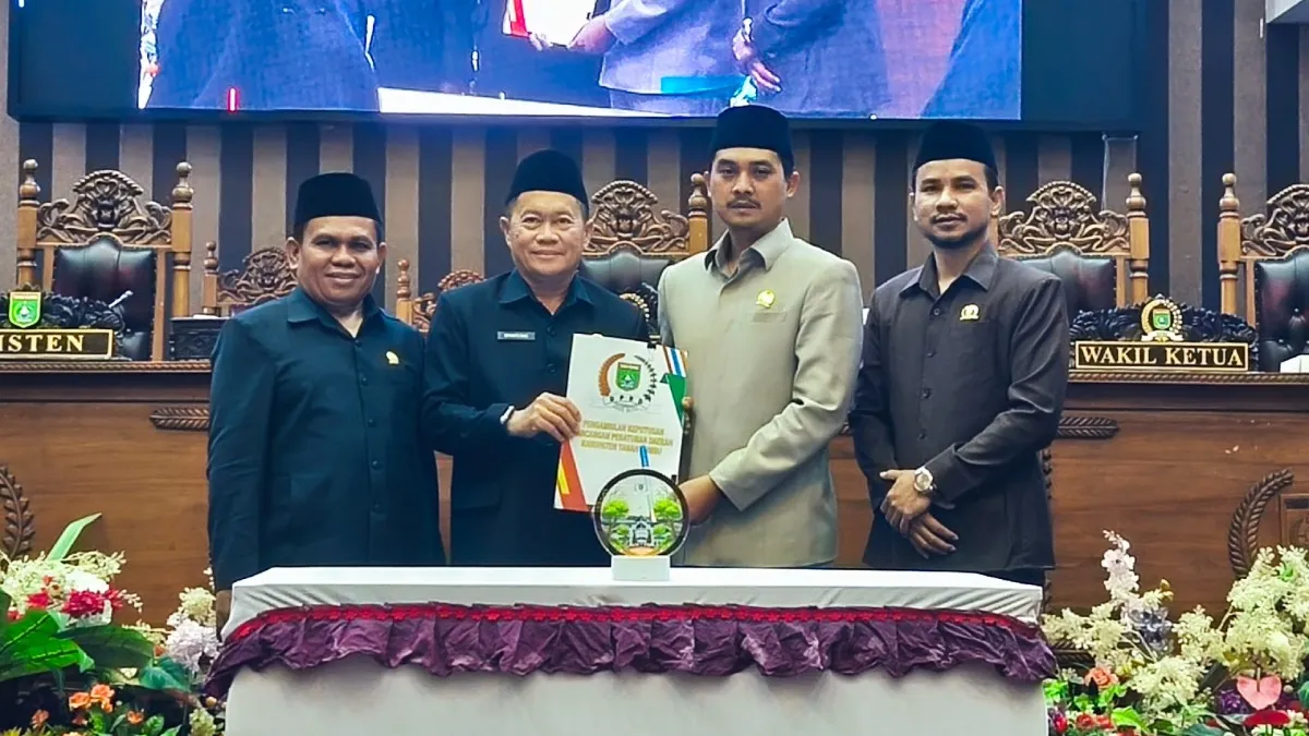 Enam Fraksi DPRD Tanah Bumbu Kompak Setujui Tiga Raperda untuk Jadi Perda