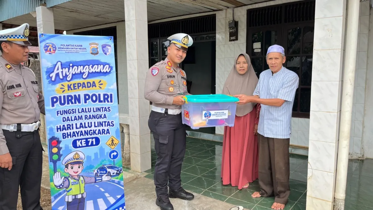 Menolak Lupa Jasa Senior, Satlantas Polres Tanah Laut Sambangi Rumah Purnawirawan