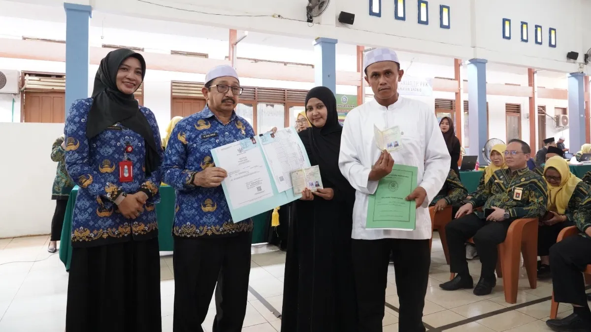 60 Pasangan di Aranio Dapat Legalitas Pernikahan dan Dokumen Kependudukan Gratis