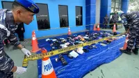 Ratusan Paket Barang Ekspedisi Ditemukan di Lokasi Tenggelam Kapal Virgo