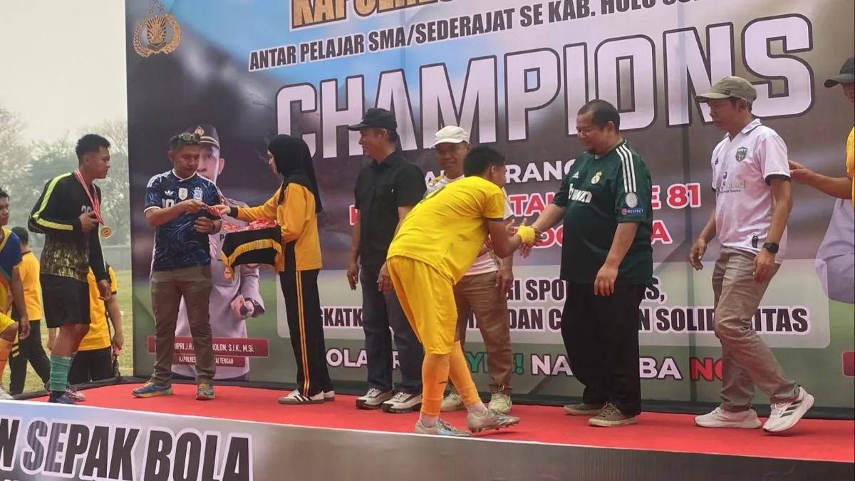 Alumni Beri Apresiasi SMAN 3 Barabai Dua Tahun Beruntun Juara Kapolres HST Cup
