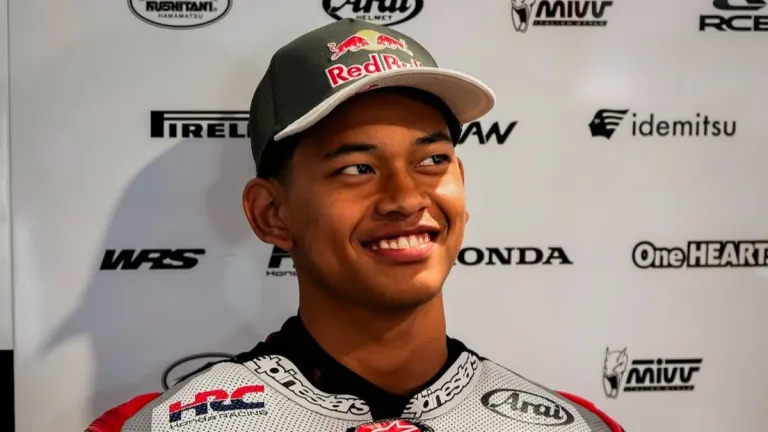 Sejarah Veda Ega, Start dari Posisi Terdepan Moto3 Australia, Podium di Depan Mata