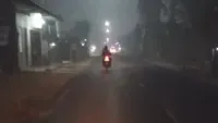 Kabut Asap Tebal Selimuti Sejumlah Wilayah HST, Warga Diminta Waspada Saat Berkendara
