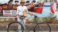 Pakai Sepeda Ontel dan Tas Purun, Warga Banjarmasin Ini Ingin Rawat Sejarah