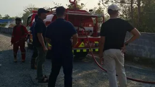 Upaya Cegah Karhutla, Kasatpol PP dan Damkar Tanah Laut Tegur Warga Pembakar Sampah