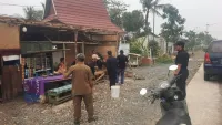 13 Pemilik Warung di Jalan Syekh Arsyad Al Banjari Banjar Bongkar Tempat Berjualan