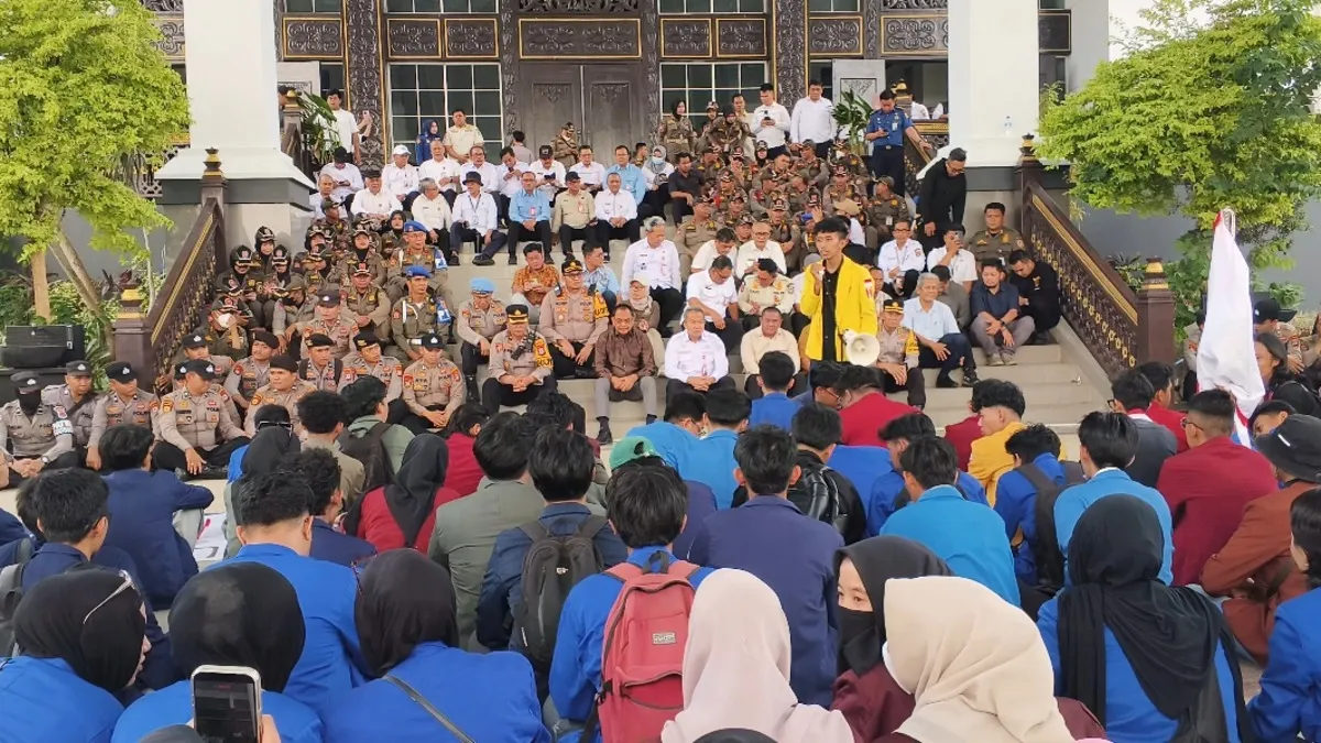 BEM Se-Kalsel Bawa 12 Tuntutan, Empat Disepakati dan Pemprov Jawab Soal Karhutla