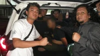 Usai Hantam Pakai Martil dan Bakar Jenazah Kekasih, Pekerja Bangunan Ini Sembunyi di Kos