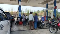 Antrean BBM di SPBU Timbuk Bahalang HST Mulai Terkendali, Motor Dibatasi 5 Liter